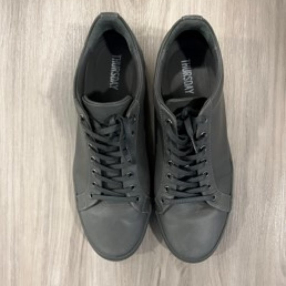 MENS Thursday Premier Leather Lowtop Grey Sneakers
